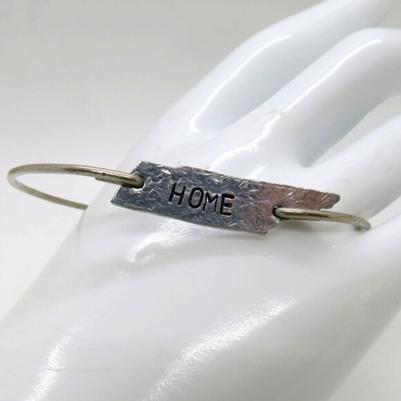 Julio Tennessee Bracelet Silver Tone Home Engraved State Cutout Clamper Clasp - Picture 4 of 5